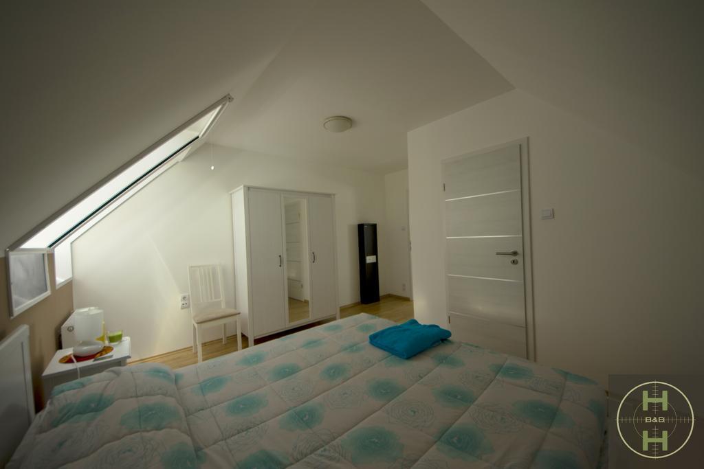 Hunters House Kft Bed And Breakfast Toltestava Exterior foto